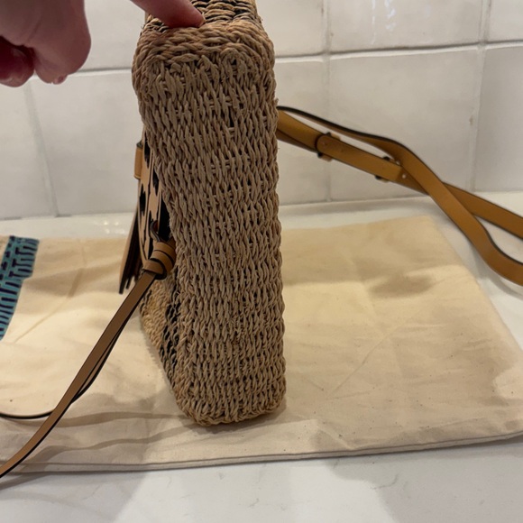 Tory Burch Miller Stripe Straw Crossbody Bag - Picture 4 of 9
